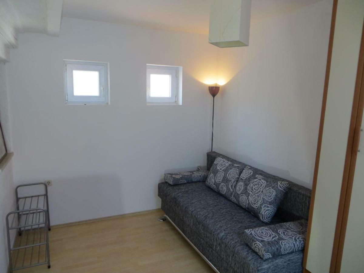 אומיס Apartment Milena מראה חיצוני תמונה